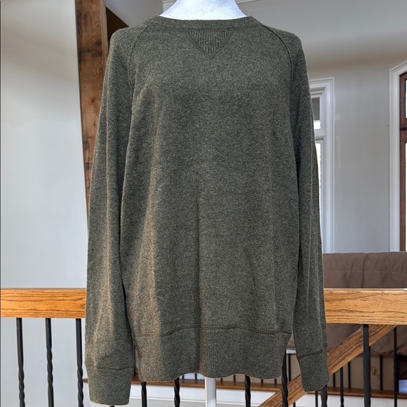 NWT Cashmere AE 77 American Eagle Outfitters Olive Crew Neck Sweater - Picture 4 of 9